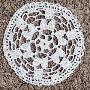 Vintage Hand Crochet Beige Doily Flower Pattern 6 Inch Scallop Edge